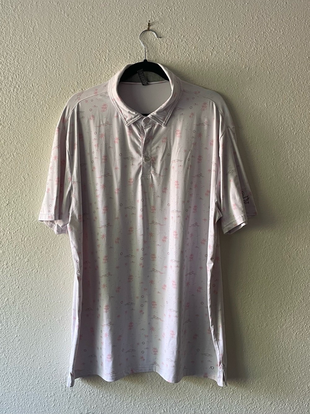 AndersonOrd Men’s XL Performance Golf Polo Pink Tropical Palm Tree Print